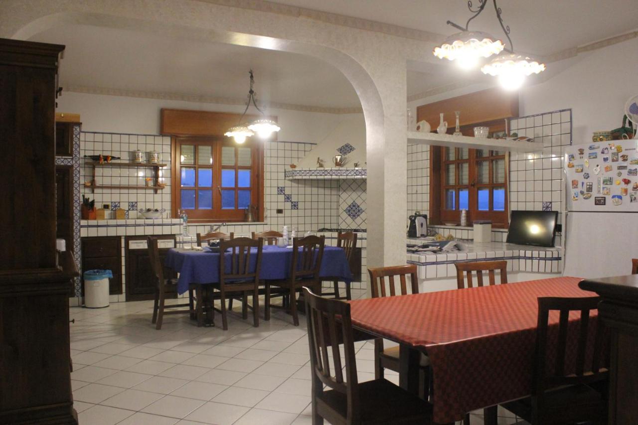 La Casa Di Bia Bed & Breakfast กอร์เลโอเน ภายนอก รูปภาพ